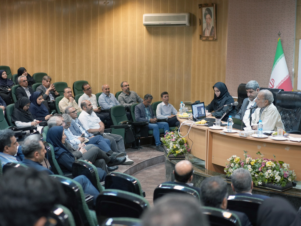 آلبوم تصویری نشست تخصصی سیاستگذاری و حکمرانی علم در سازمان پژوهش‌های علمی و صنعتی ایران